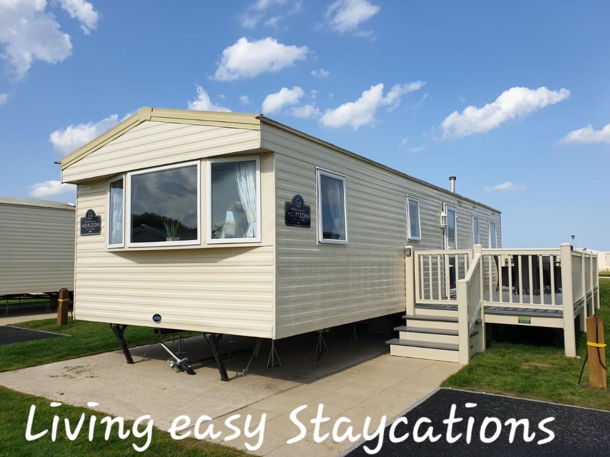 Living Easy Staycations At Tattershall Lakes Exterior foto